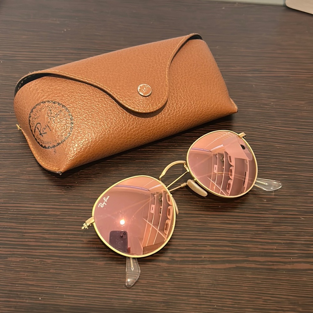 Rose gold Circle frame Ray-Bans Sunglasses